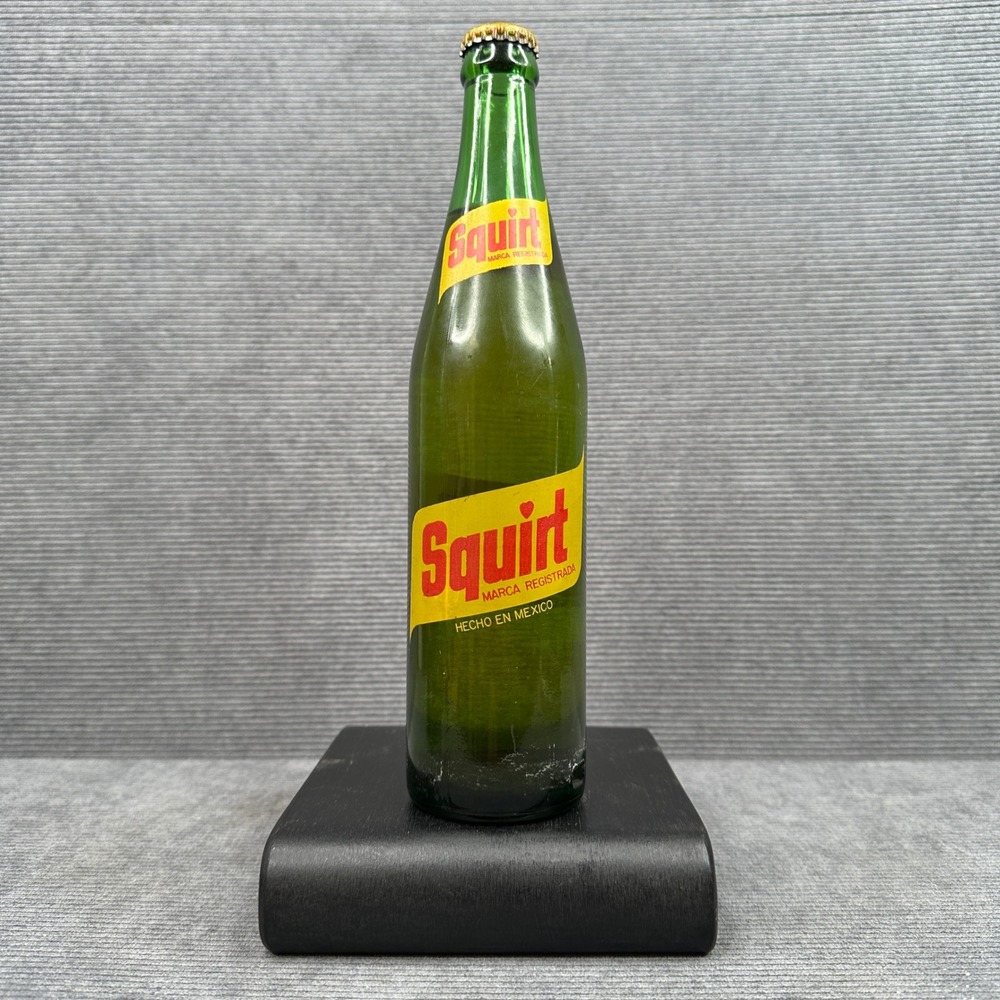 Vintage Squirt Soda Bottle Hecho en Mexico 473ml Green Glass Sealed Crown Cap